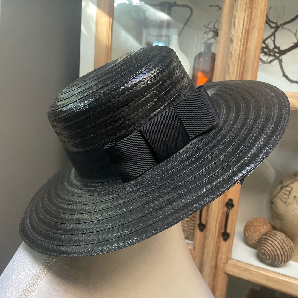 Elegant Black Straw Wide-Brim Hat with Bow